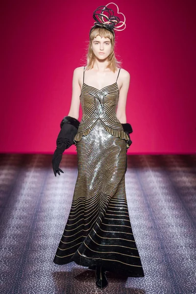 Look 22